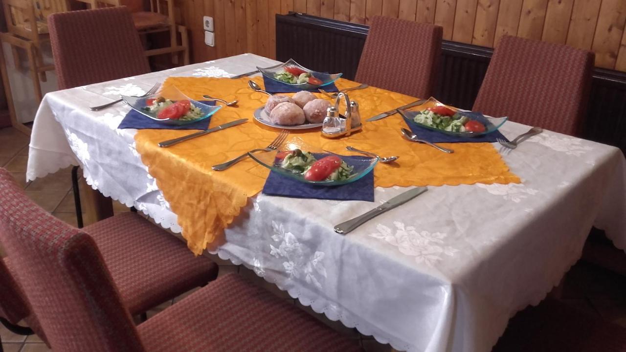 Restaurant Pension Lubusch Gahro Kültér fotó